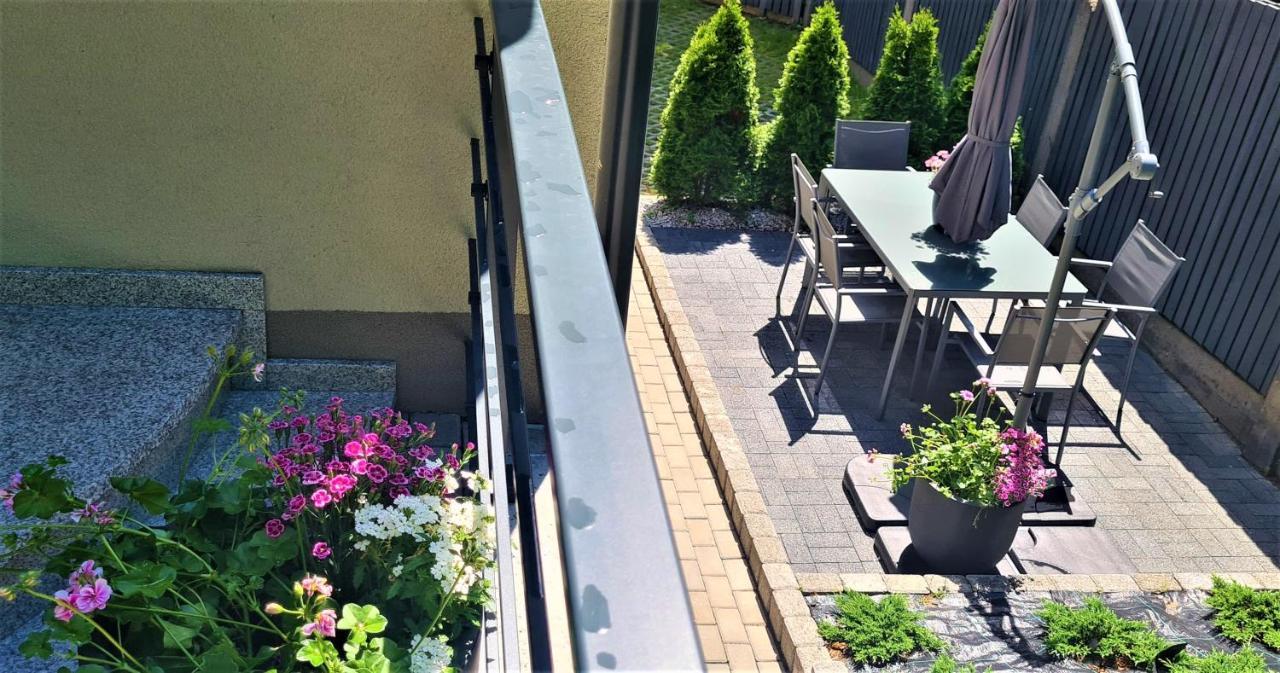 Urban Apartments Studio No 4A, Free Private Parking, Self Check-In Chorzów Exterior foto